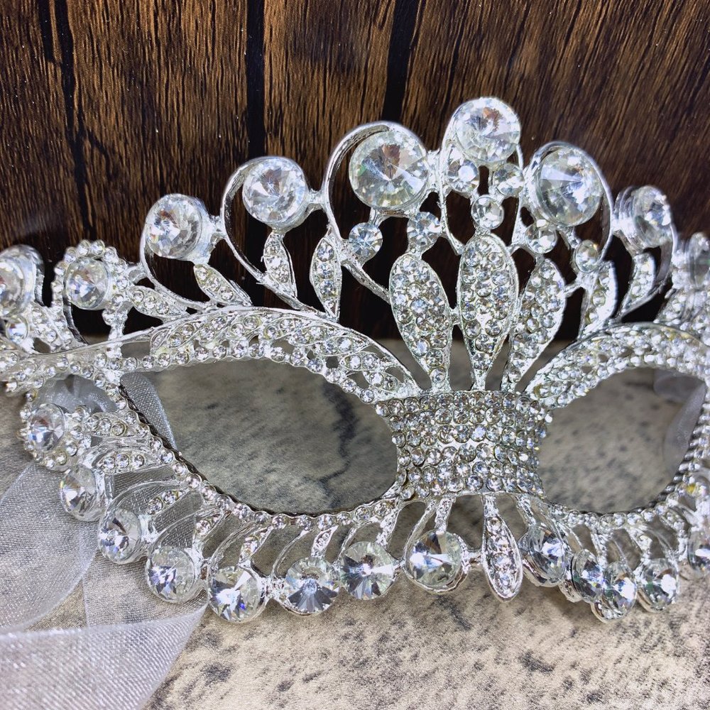 Silver Masquerade Mask, Crystal Mask Rhinestone, Venetian, Party, Pageant, Prom - Picture 3 of 4